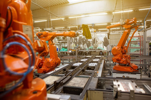 Automation And Technology In Modern Plastics Manufacturing